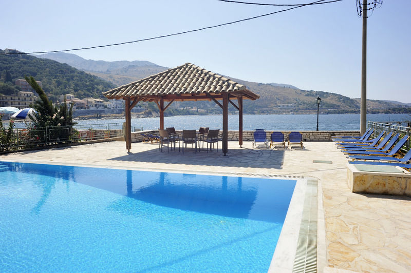Marika Apartments Kassiopi Ngoại thất bức ảnh