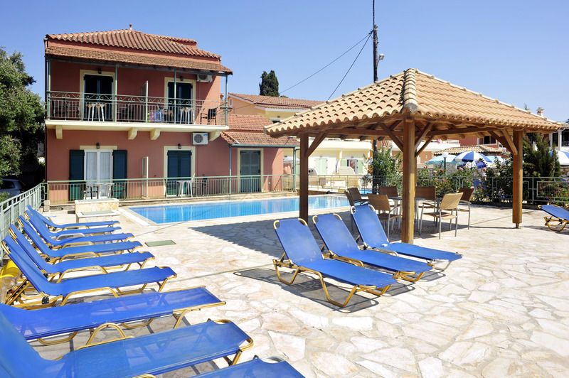 Marika Apartments Kassiopi Ngoại thất bức ảnh
